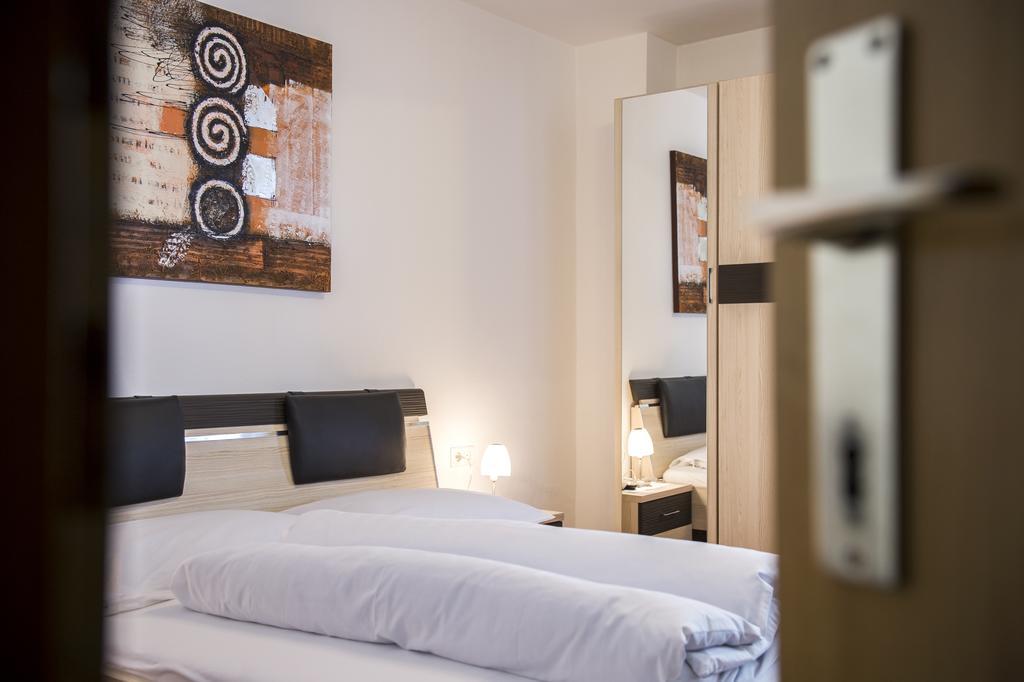 Sonnenberg Hotel Silandro Phòng bức ảnh